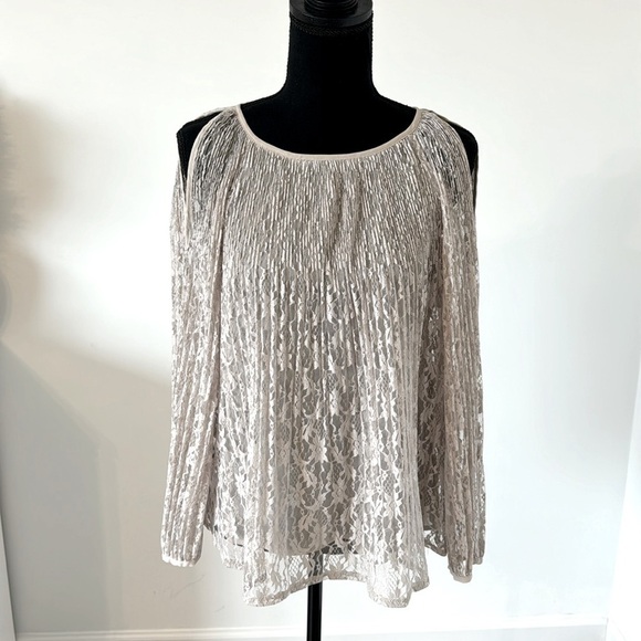 Lauren Conrad Lace Beige Open Shoulder Blouse - Picture 1 of 13